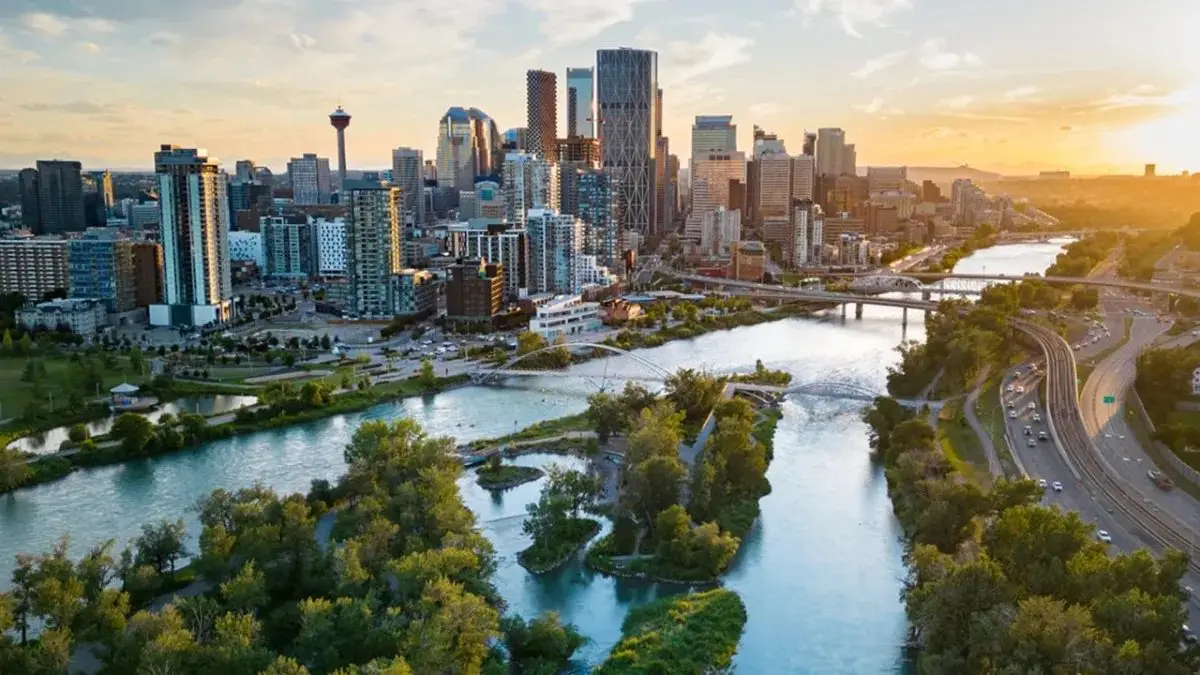Calgary skyline representing the growing demand for security guards